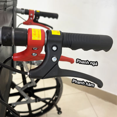 Xe lăn đa năng Lucass X67 bánh đúc, có bô vệ sinh ngả nằm chống lật - Ảnh 9